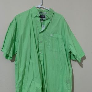 Short sleeve button up